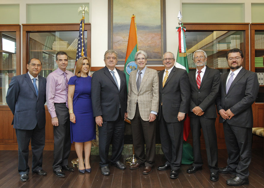 UMCCS And Yucatan Delegation Signing (3)