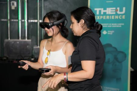 The-U-Experience-Magic-Leap-University-of-Miami-Presidents-Celebration-for-New-Students-2019 29 